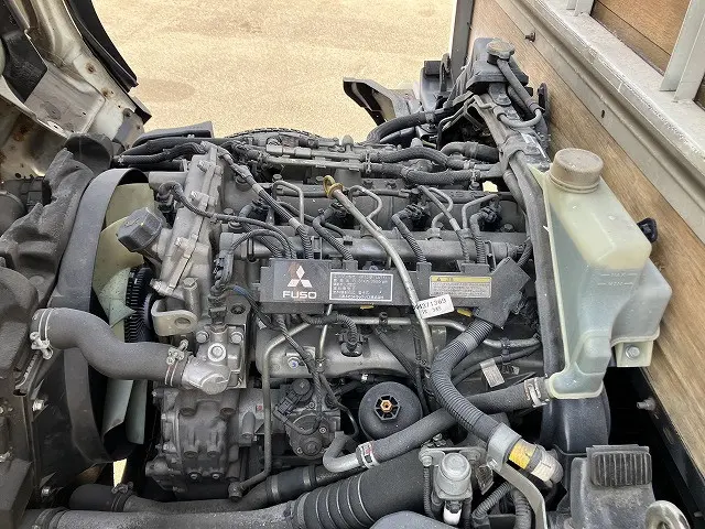 三菱 キャンター TPG-FDA00(4WD)の写真16