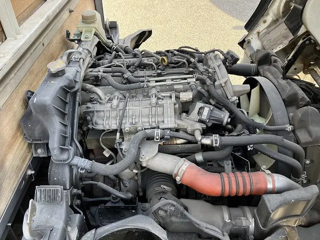 三菱 キャンター TPG-FDA00(4WD)の写真17