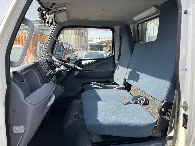 三菱 キャンター TPG-FDA00(4WD)の写真45