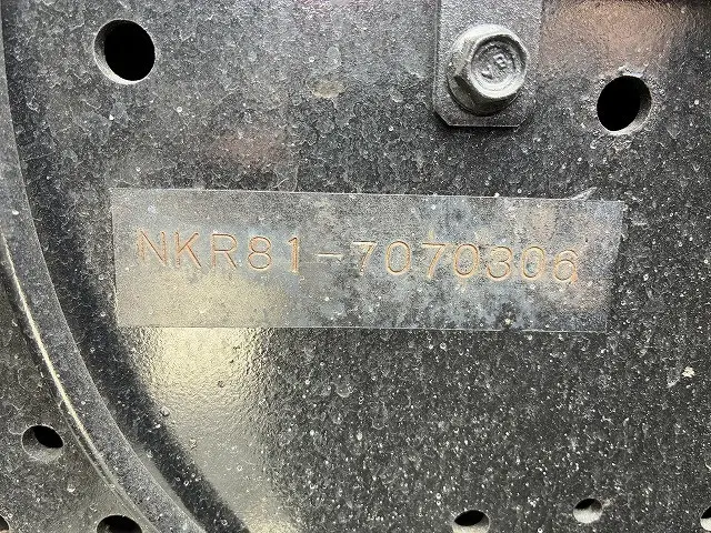 いすゞ エルフ PB-NKR81AN(2WD)の写真25