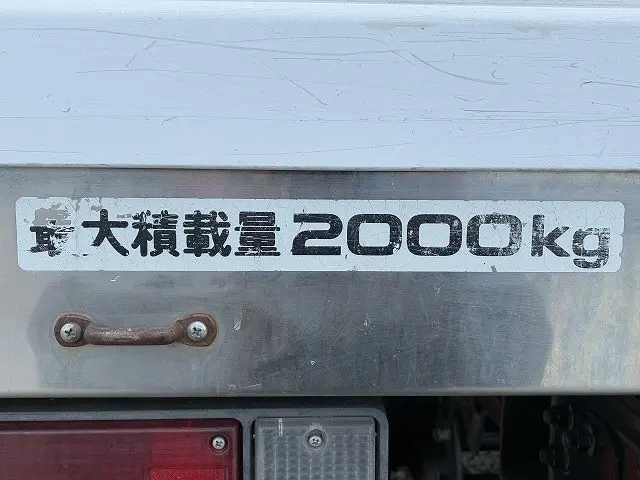 いすゞ エルフ PB-NKR81AN(2WD)の写真45