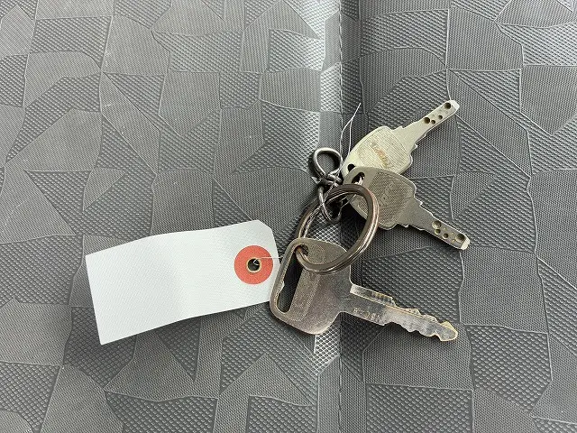 いすゞ エルフ PB-NKR81AN(2WD)の写真50