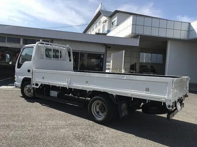 いすゞ エルフ KR-NKR81LAR(2WD)の写真4