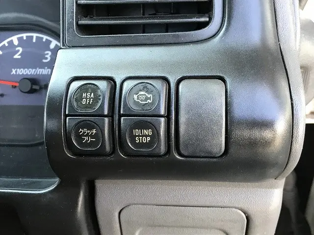いすゞ エルフ KR-NKR81LAR(2WD)の写真29