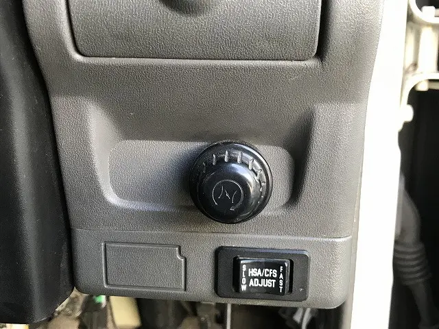 いすゞ エルフ KR-NKR81LAR(2WD)の写真30