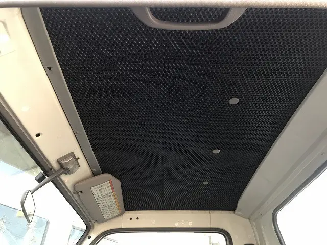 いすゞ エルフ KR-NKR81LAR(2WD)の写真34