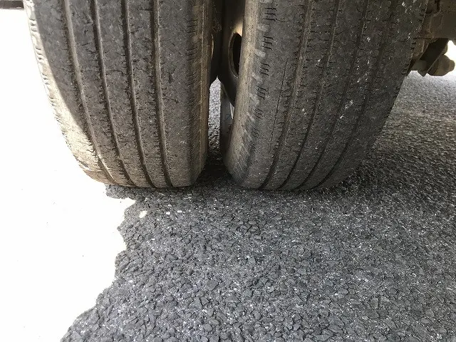 いすゞ エルフ KR-NKR81LAR(2WD)の写真45