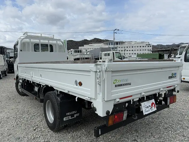 いすゞ エルフ 2RG-NMR88AR(2WD)の写真6