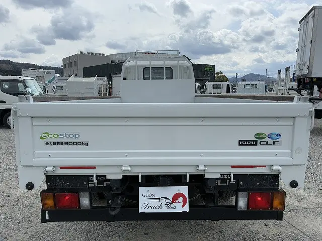 いすゞ エルフ 2RG-NMR88AR(2WD)の写真7