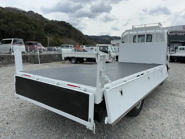 いすゞ エルフ 2RG-NMR88AR(2WD)の写真15