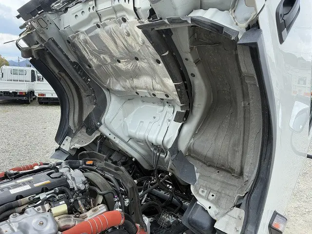 いすゞ エルフ 2RG-NMR88AR(2WD)の写真20