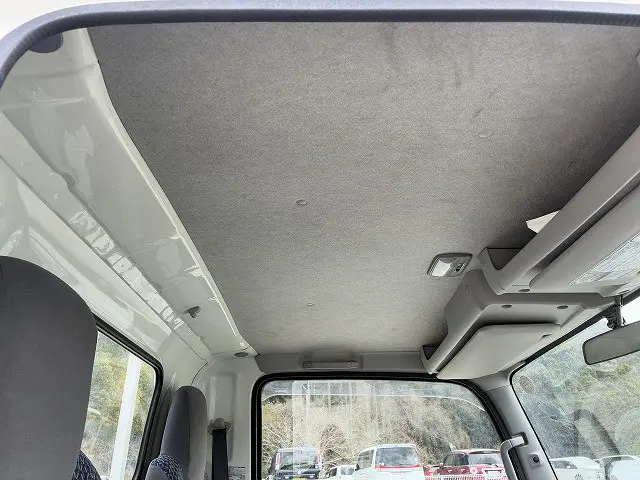 いすゞ エルフ 2RG-NMR88AR(2WD)の写真25