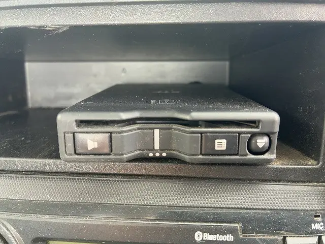 いすゞ エルフ 2RG-NMR88AR(2WD)の写真32