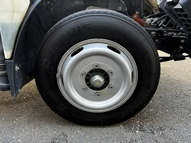 いすゞ エルフ TKG-NJR85Aの写真26