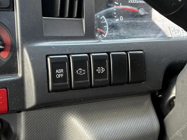 いすゞ エルフ TKG-NJR85Aの写真43