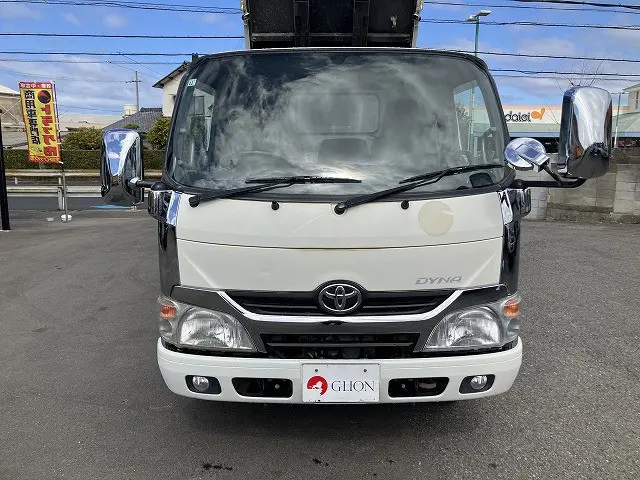 トヨタ ダイナ TKG-XZU620D(2WD)の写真2