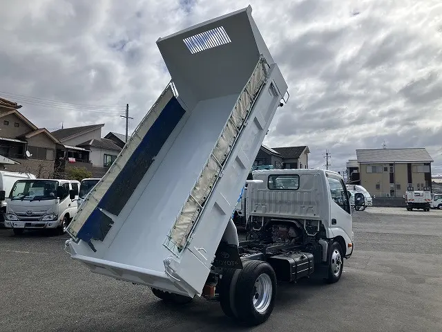 トヨタ ダイナ TKG-XZU620D(2WD)の写真8