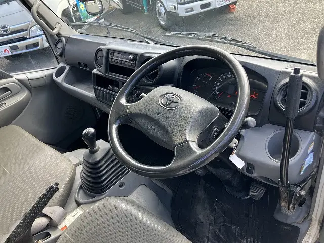 トヨタ ダイナ TKG-XZU620D(2WD)の写真38