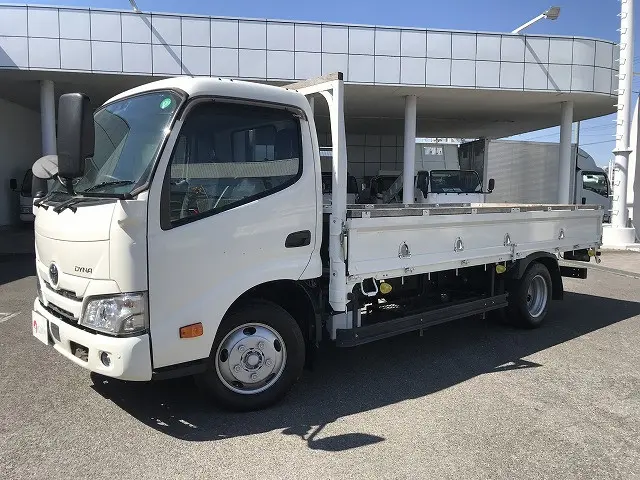 トヨタ ダイナ 2RG-XZU650の写真1
