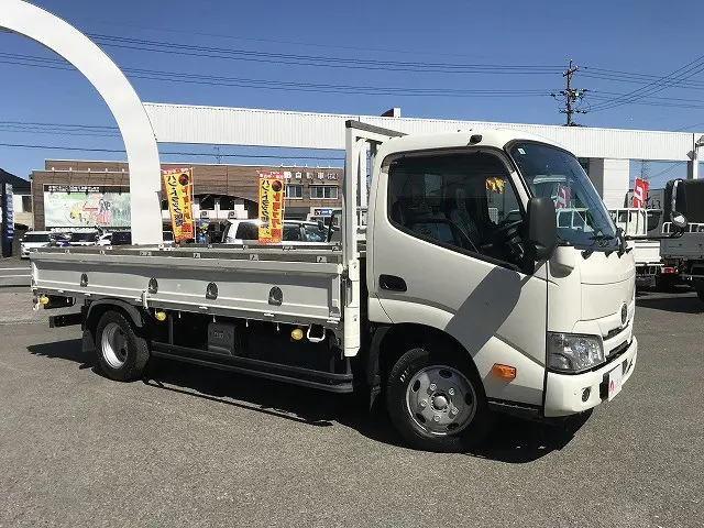 トヨタ ダイナ 2RG-XZU650の写真3