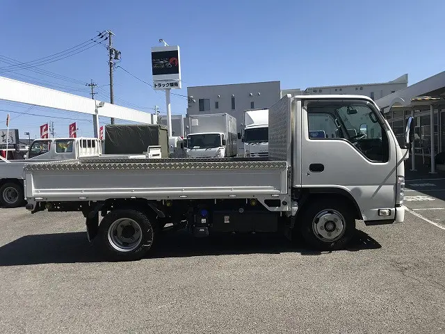 いすゞ エルフ 2RG-NJR88A(2WD)の写真8