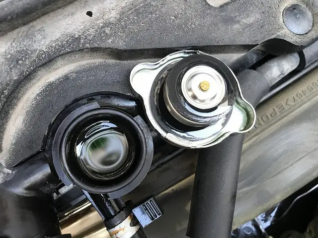 いすゞ エルフ 2RG-NJR88A(2WD)の写真24