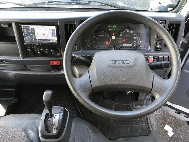 いすゞ エルフ 2RG-NJR88A(2WD)の写真25