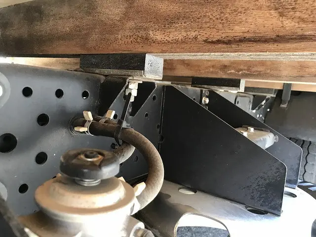 いすゞ エルフ 2RG-NJR88A(2WD)の写真37