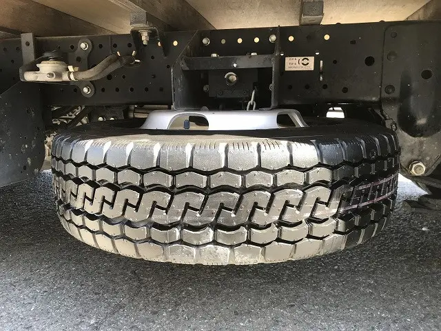 いすゞ エルフ 2RG-NJR88A(2WD)の写真45