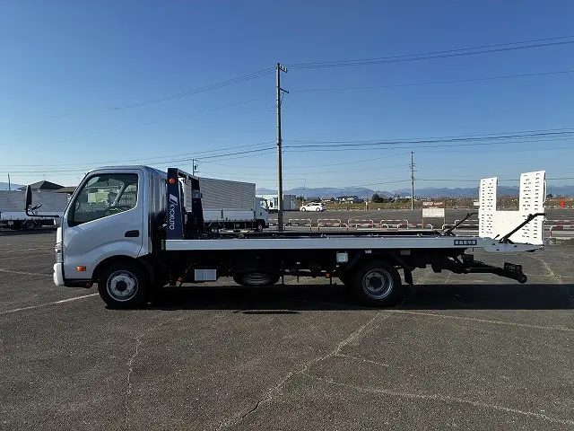 トヨタ ダイナ 2PG-XZU722(2WD)の写真4