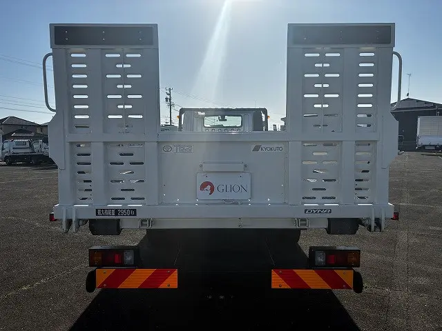 トヨタ ダイナ 2PG-XZU722(2WD)の写真7