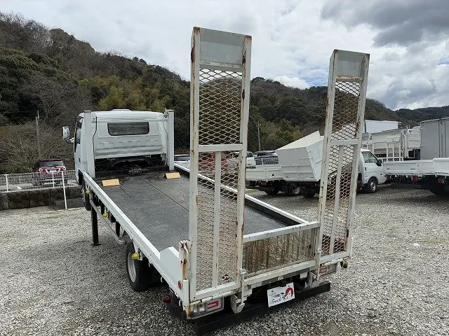 いすゞ エルフ KC-NPR66PR(2WD)の写真6