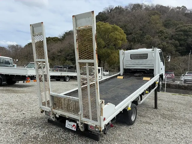 いすゞ エルフ KC-NPR66PR(2WD)の写真8