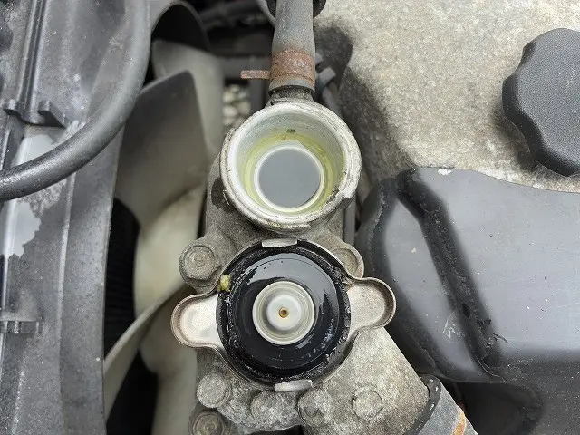 いすゞ エルフ KC-NPR66PR(2WD)の写真24