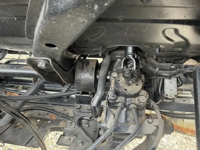 いすゞ エルフ KC-NPR66PR(2WD)の写真28