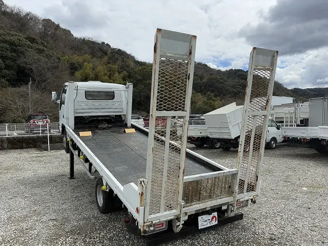 いすゞ エルフ KC-NPR66PR(2WD)の写真31