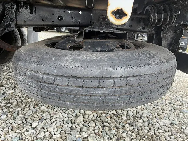 いすゞ エルフ KC-NPR66PR(2WD)の写真42