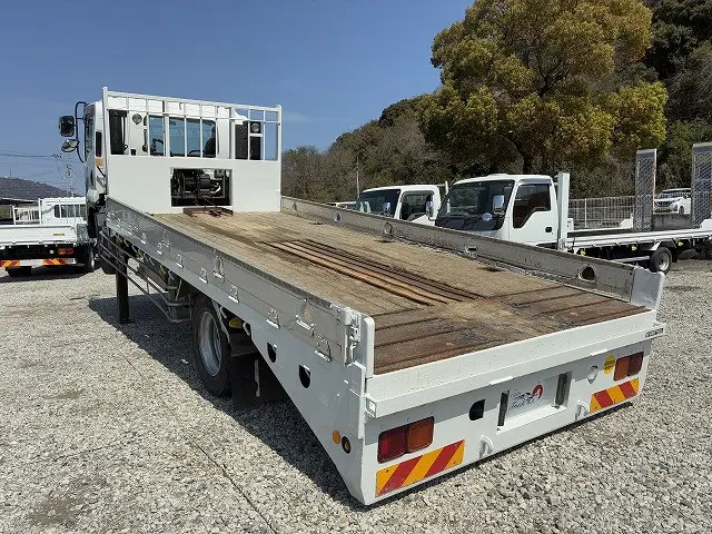 いすゞ フォワード LKG-FTR90S2(2WD)の写真6