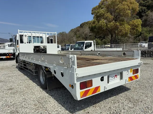 いすゞ フォワード LKG-FTR90S2(2WD)の写真13