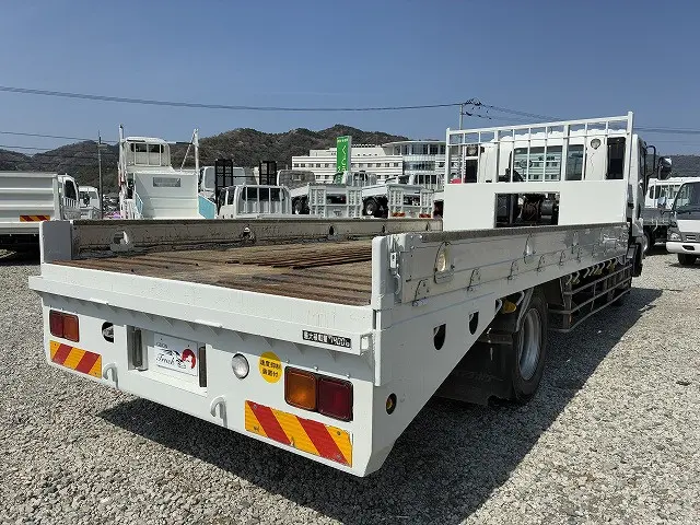 いすゞ フォワード LKG-FTR90S2(2WD)の写真15