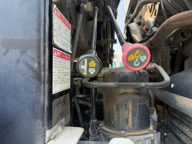 いすゞ フォワード LKG-FTR90S2(2WD)の写真38