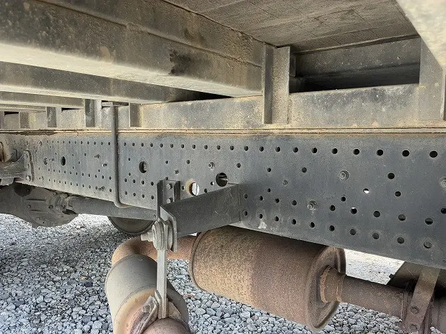 いすゞ フォワード LKG-FTR90S2(2WD)の写真42