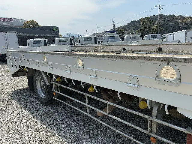 いすゞ フォワード LKG-FTR90S2(2WD)の写真48