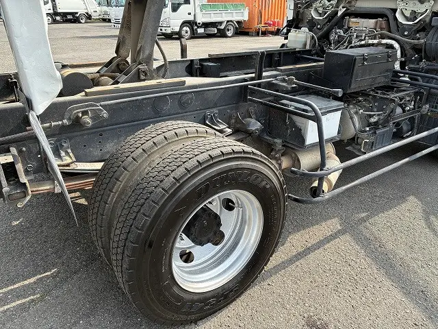 いすゞ フォワード TKG-FRR90S2(2WD)の写真24