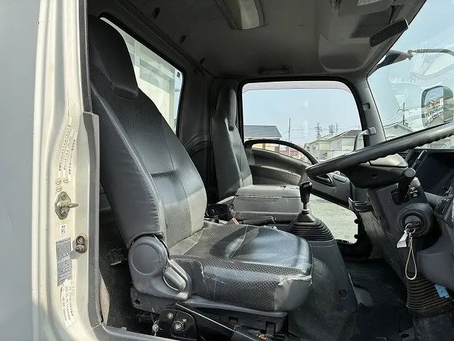 いすゞ フォワード TKG-FRR90S2(2WD)の写真31
