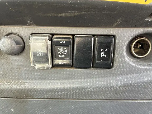 いすゞ フォワード TKG-FRR90S2(2WD)の写真39