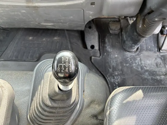 いすゞ フォワード TKG-FRR90S2(2WD)の写真42