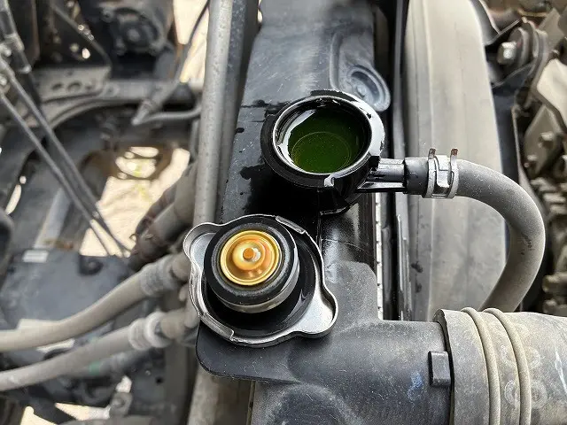 いすゞ フォワード TKG-FRR90S2(2WD)の写真43