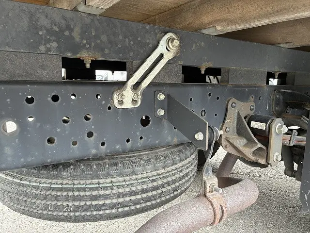 いすゞ エルフ TRG-NPR85AR(2WD)の写真19