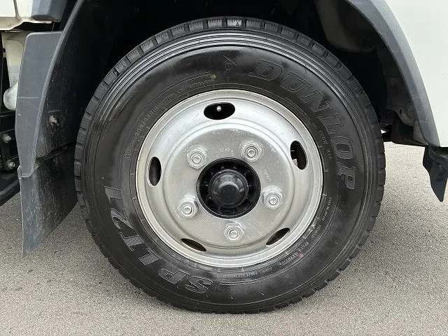 いすゞ エルフ TRG-NPR85AR(2WD)の写真21